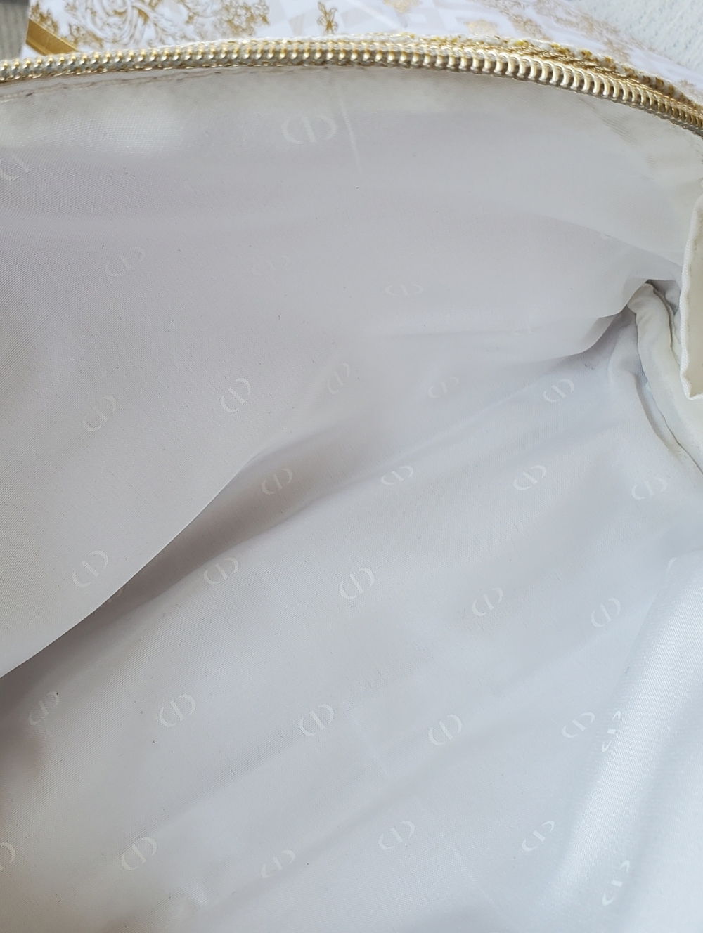 New In Box Authentic Christian Dior Gold Trousse Pouch Makeup Bag - Picture 7 of 13